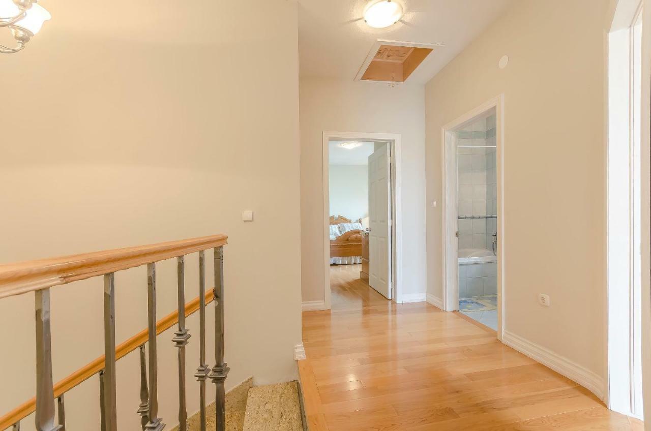 Apartment Canada Dream Vacation Srima Eksteriør bilde
