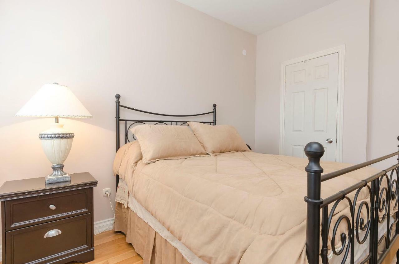 Apartment Canada Dream Vacation Srima Eksteriør bilde