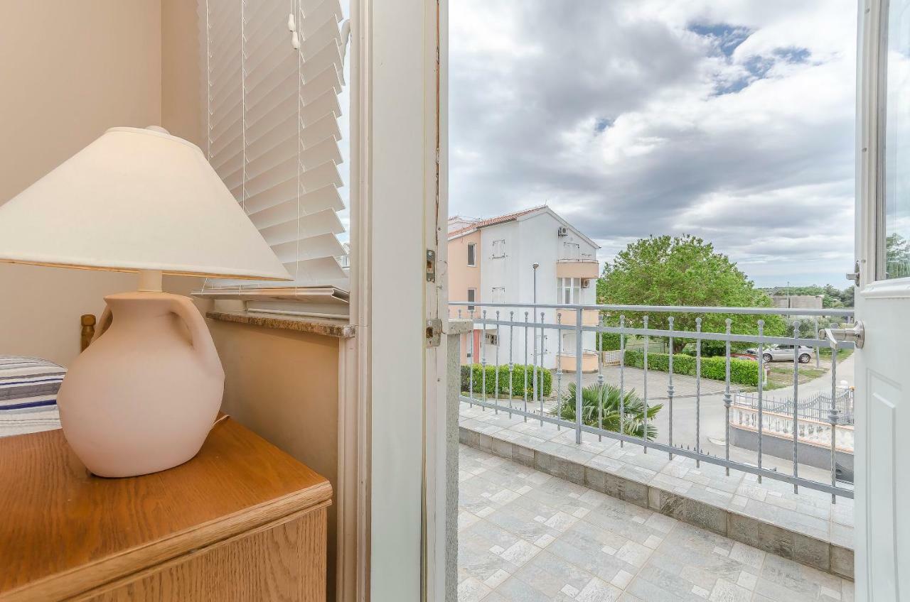 Apartment Canada Dream Vacation Srima Eksteriør bilde